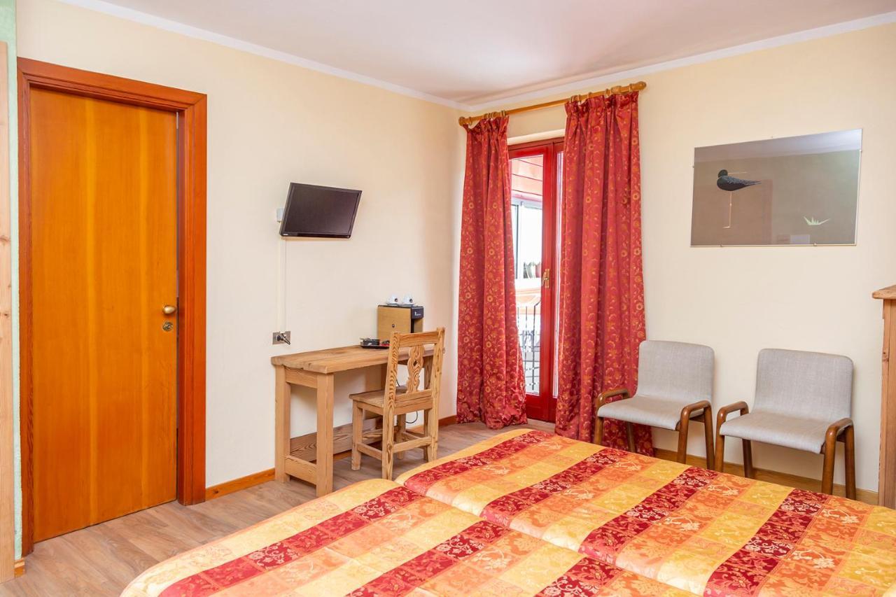Hotel Chaberton Cesana Torinese Exterior foto
